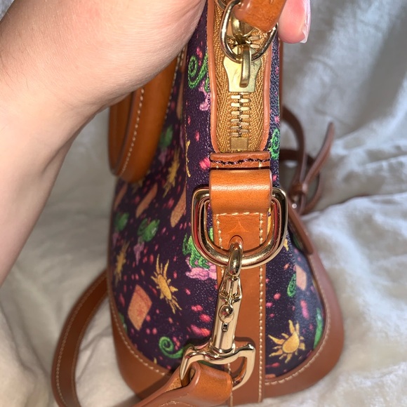 tangled Dooney and Bourke - Picture 5 of 10